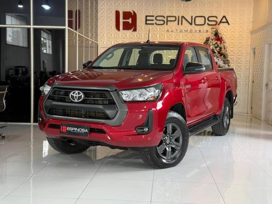 TOYOTA HILUX 2.8 D-4D TURBO DIESEL CD SR 4X4 AUTOMÁTICO